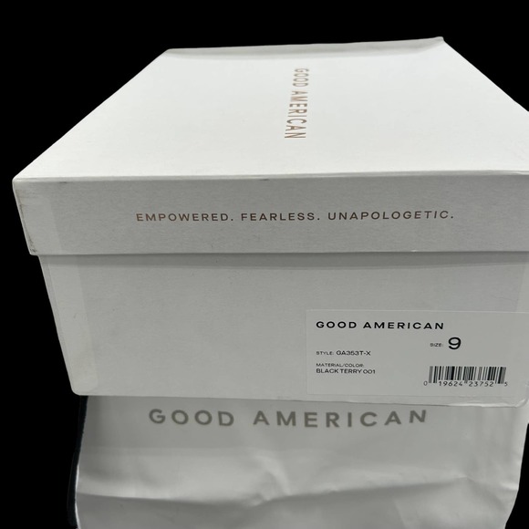 Good American Terry Kickstand Slides in a Size 9 Black New In Box - Picture 9 of 11